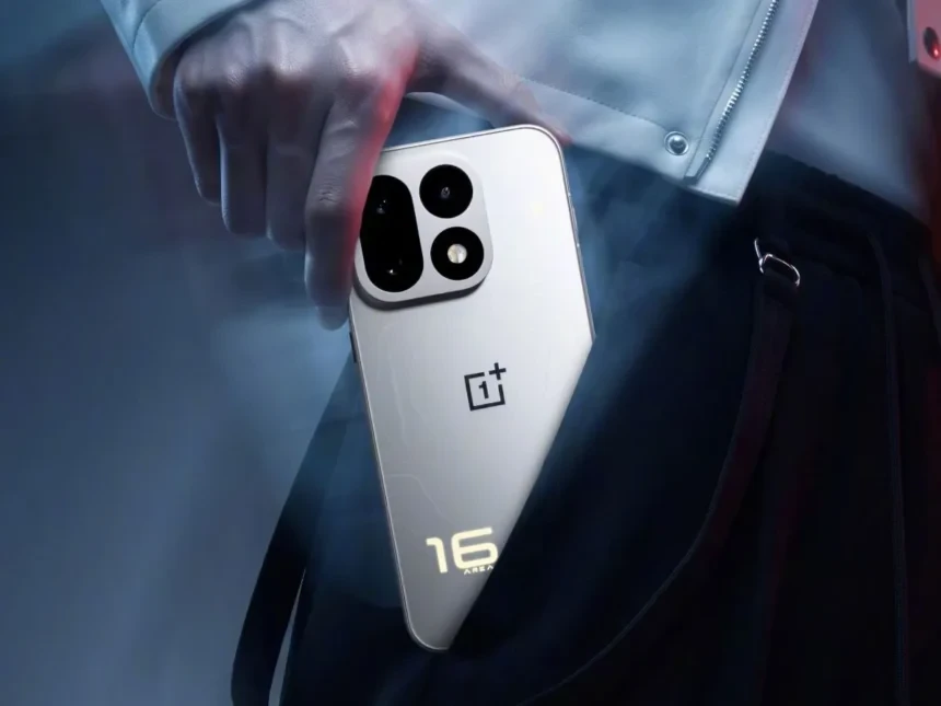 Найбільша батарея в історії OnePlus і понад 5,6 млн балів в AnTuTu. Що вміє новий OnePlus 16